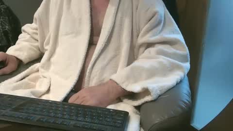 Snapshot of justpleased2behere chatting on May 19, 11:49 am here to Have Fun online show from May 19, 11:49 am