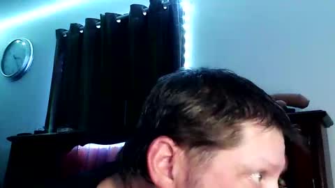 Snapshot of justsetfree chatting on December 22, 8:22 am justsetfree online show from December 22, 8:22 am