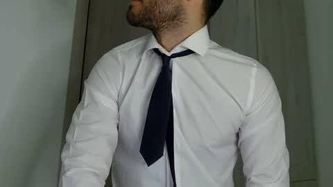 Justin online show from April 12, 11:15 am