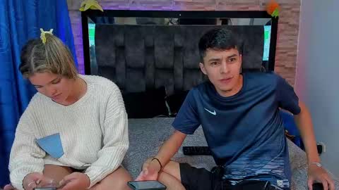 Snapshot of juva_ chatting on February 16, 3:58 am Juan and friends online show from February 16, 3:58 am