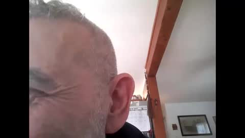 Snapshot of jv88621 chatting on March 6, 7:54 pm jv88621 online show from March 6, 7:54 pm