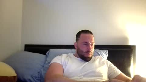 Snapshot of jwiththethickone413 chatting on May 3, 9:48 am jwiththethickone413 online show from May 3, 9:48 am