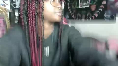 Aki Kim online show from January 9, 5:37 pm