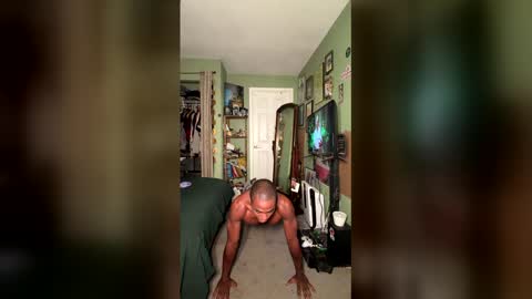 Snapshot of k1ng47 chatting on April 10, 5:06 pm k1ng47 online show from April 10, 5:06 pm