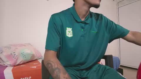 Snapshot of k_florez chatting on July 15, 3:39 pm k_florez online show from July 15, 3:39 pm
