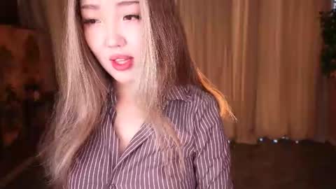 Amely online show from July 4, 3:56 am
