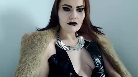 Snapshot of k_queen36 chatting on January 11, 11:59 am k_queen36 online show from January 11, 11:59 am