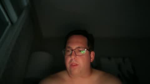 Ilovetoeatcum online show from October 27, 6:28 am