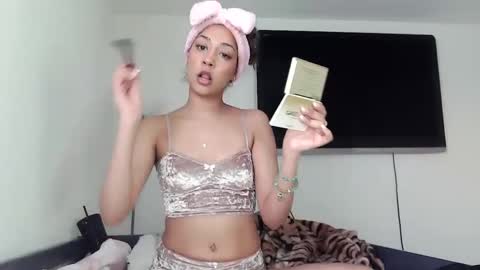 kaelagreen online show from February 20, 7:30 pm