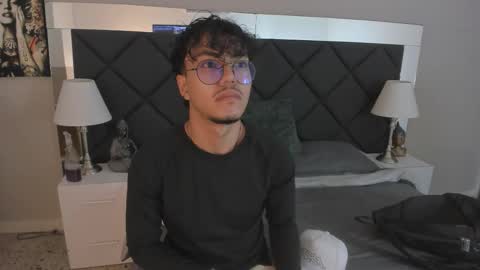 Snapshot of kai_storn chatting on February 22, 11:09 am kai_storn online show from February 22, 11:09 am