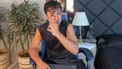 kai_storn online show from April 18, 11:14 am