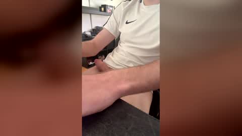 Kaidxn online show from April 25, 1:25 pm