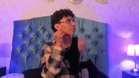 kai online show from February 20, 3:03 am