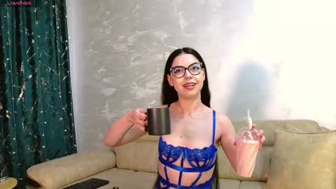 Kaila Lewis online show from April 16, 5:36 pm