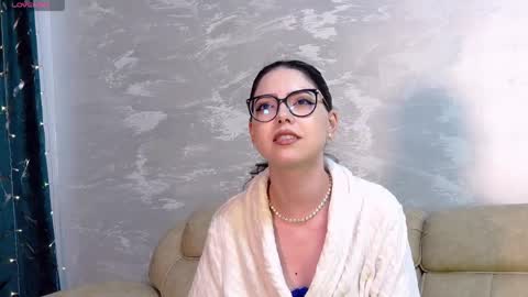 Snapshot of kailalewis chatting on April 30, 8:57 pm Kaila Lewis online show from April 30, 8:57 pm