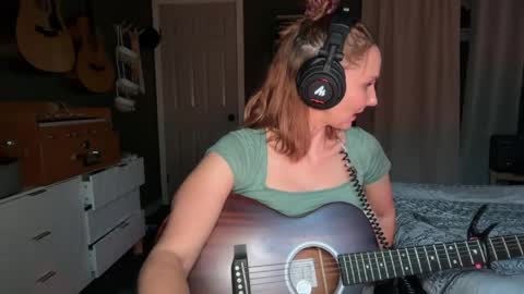Snapshot of kaileeshy chatting on May 25, 4:29 am Kailee Smile online show from May 25, 4:29 am
