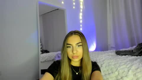 Snapshot of kaily777 chatting on November 8, 5:45 pm kaily777 online show from November 8, 5:45 pm