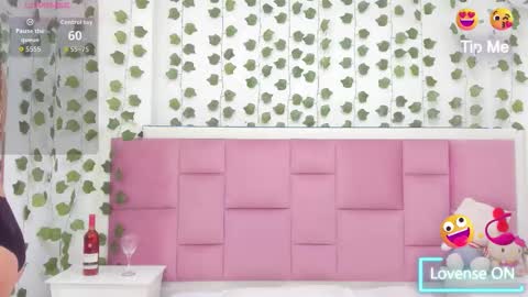 Snapshot of kaily_sweet1 chatting on February 18, 11:06 am kelly online show from February 18, 11:06 am