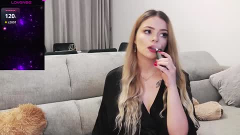 Snapshot of kailyn_moen01 chatting on January 16, 8:36 pm Kailyn online show from January 16, 8:36 pm