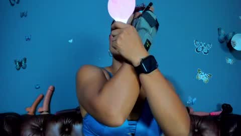 kaira_mosse_ online show from July 10, 11:57 am