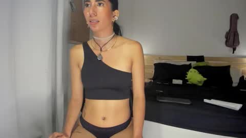 Snapshot of kairo_06 chatting on December 4, 1:04 am kaiI and sebastian model indepent online show from December 4, 1:04 am
