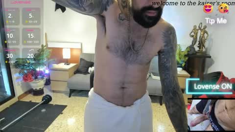 kaiser679 online show from April 10, 10:25 pm