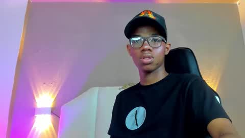 Snapshot of kaisonrouse chatting on February 28, 8:10 pm kaisonrouse online show from February 28, 8:10 pm