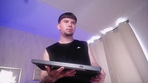 Snapshot of kaistein chatting on February 18, 6:37 pm Kai online show from February 18, 6:37 pm