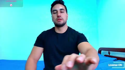 Snapshot of kal_el_8 chatting on April 30, 10:03 pm Thomas online show from April 30, 10:03 pm
