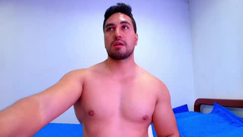 Snapshot of kal_el_8 chatting on May 15, 11:01 pm Thomas online show from May 15, 11:01 pm