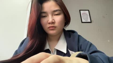 Sakura online show from April 20, 1:03 pm
