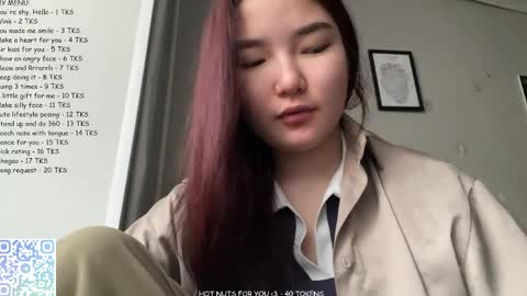 Sakura online show from April 22, 1:23 pm