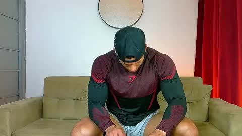 kale thomson online show from March 30, 11:39 pm