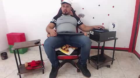 Kaleth online show from February 10, 3:38 pm