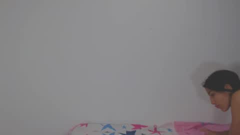 kalifah_ online show from February 12, 8:26 pm