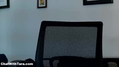 Snapshot of kalikushdreamz chatting on February 26, 5:45 pm Tara Smith online show from February 26, 5:45 pm