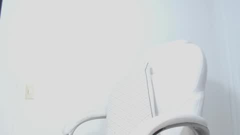 Hannah online show from December 20, 11:47 pm