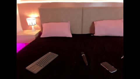 Snapshot of kalyx_lana chatting on July 5, 7:32 pm kalyx_lana online show from July 5, 7:32 pm