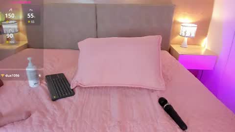 Snapshot of kalyx_lana chatting on July 22, 7:49 pm kalyx_lana online show from July 22, 7:49 pm