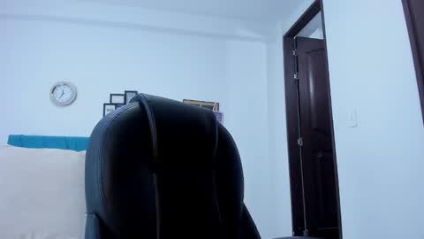 Kamilalopez online show from February 28, 11:06 pm