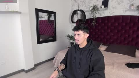 jhon online show from February 17, 12:34 pm