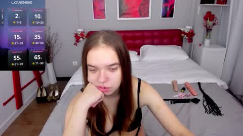 Snapshot of kamaliapeach chatting on October 13, 6:46 am Kamila online show from October 13, 6:46 am