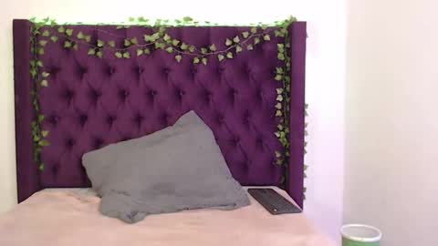 KamiYOscar online show from April 17, 1:58 pm