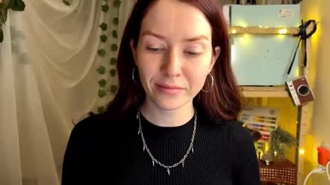 Snapshot of kamila__moore chatting on February 21, 3:02 pm Kamila online show from February 21, 3:02 pm