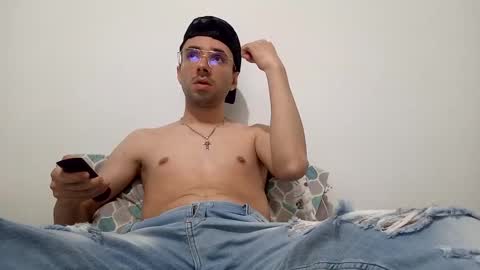 kamilo24 online show from January 3, 2:54 am