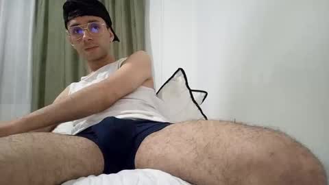 Snapshot of kamiloonfire chatting on November 15, 5:38 am kamiloonfire online show from November 15, 5:38 am