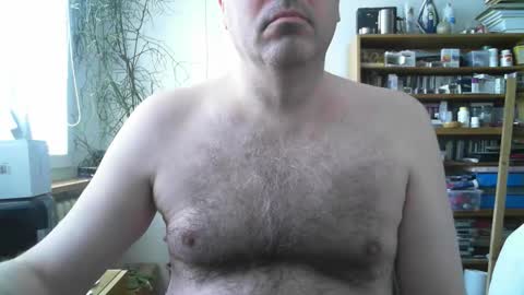 Snapshot of kamiluc1974_2 chatting on May 2, 10:09 am Kamil Lipovy online show from May 2, 10:09 am
