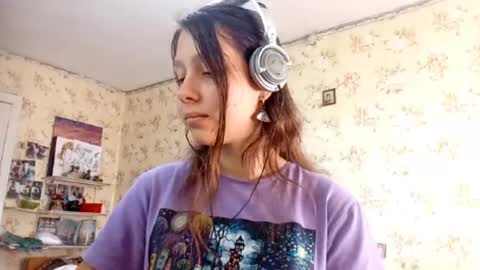 Mari  Simmons online show from September 11, 7:19 am