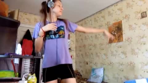 Mari  Simmons online show from September 12, 7:19 am