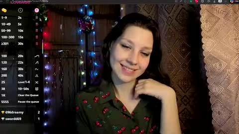 Mari  Simmons online show from January 8, 11:40 pm